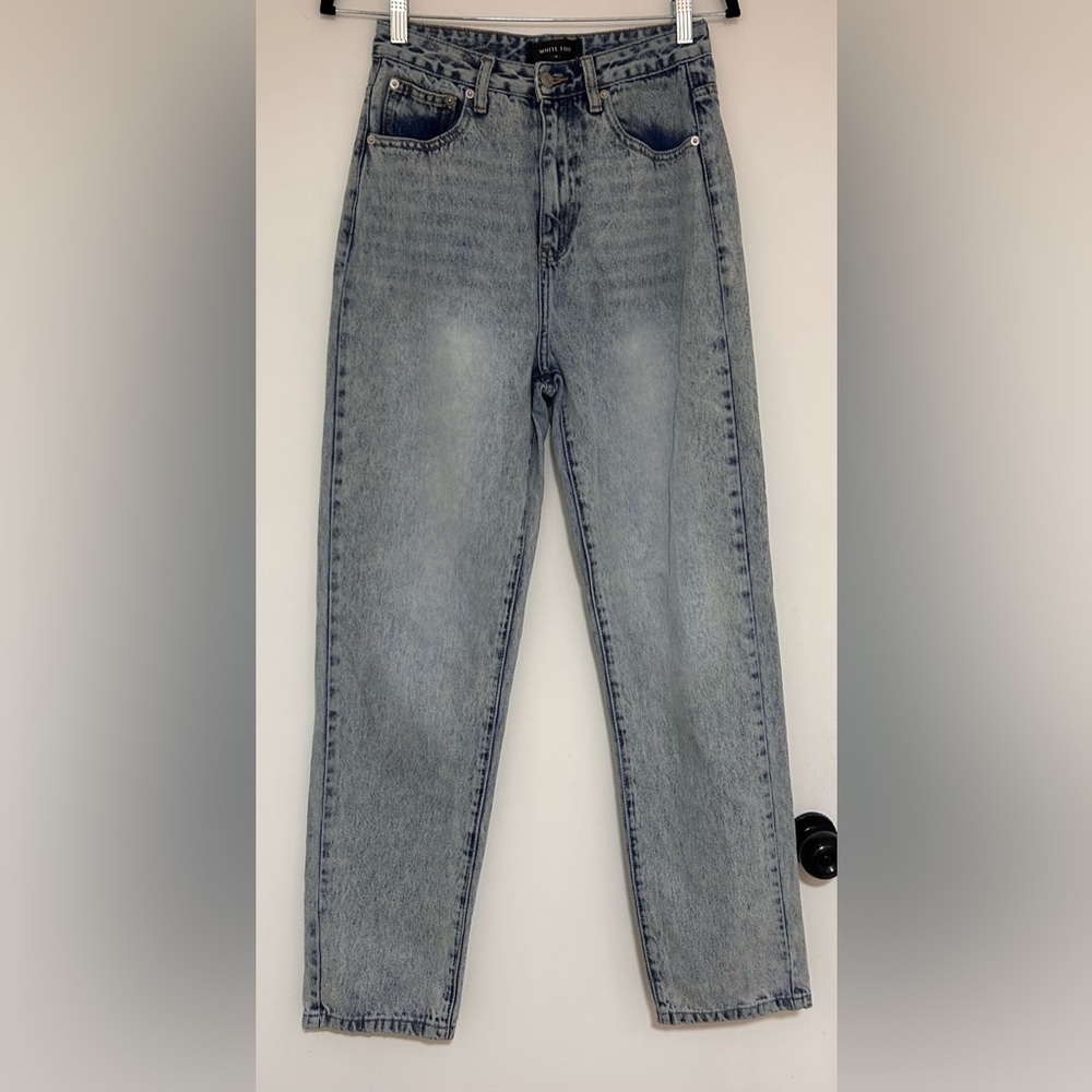 White Fox Women’s Straight Jeans Size Medium